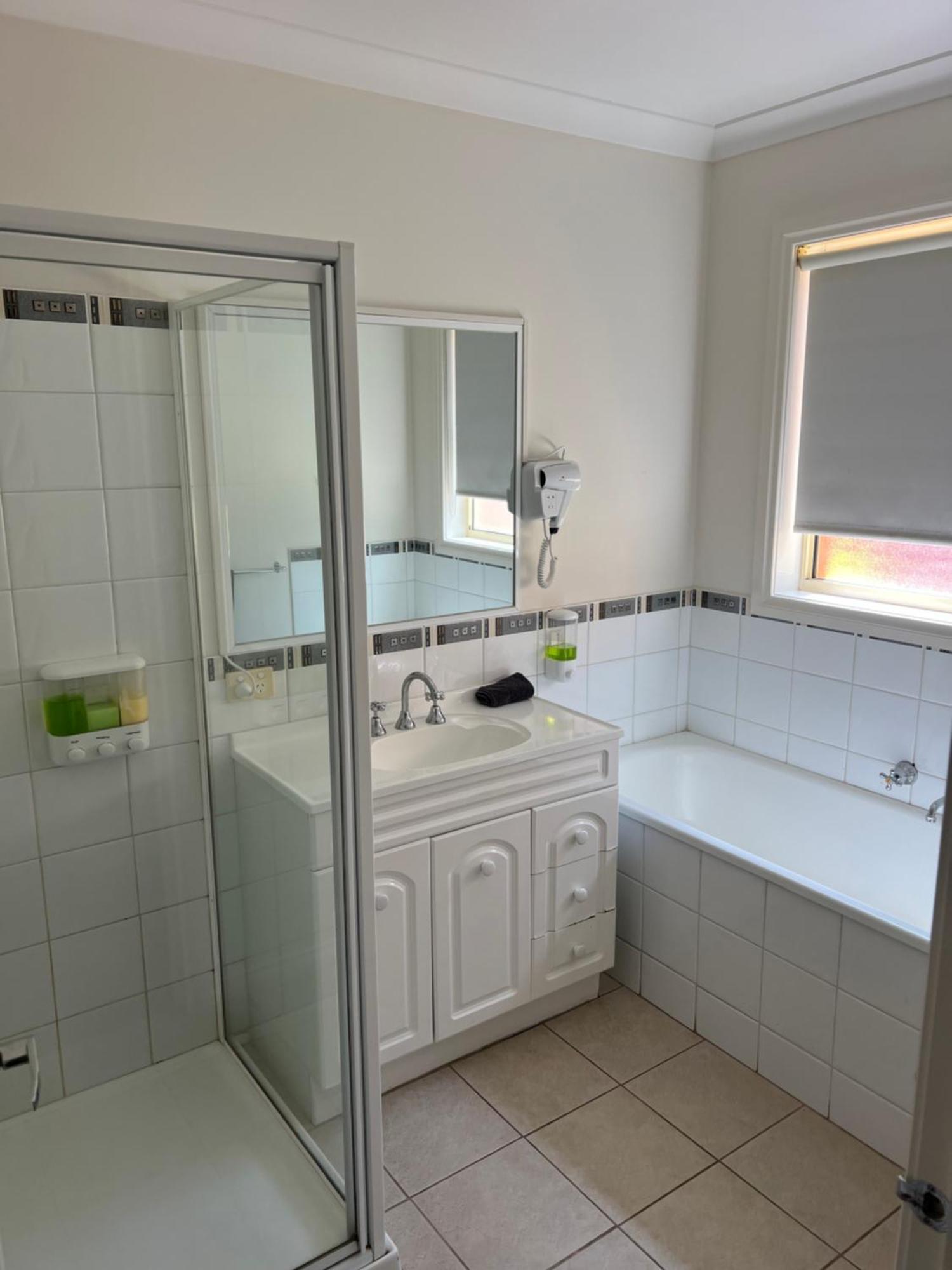 Melton Motor Inn And Apartments מראה חיצוני תמונה