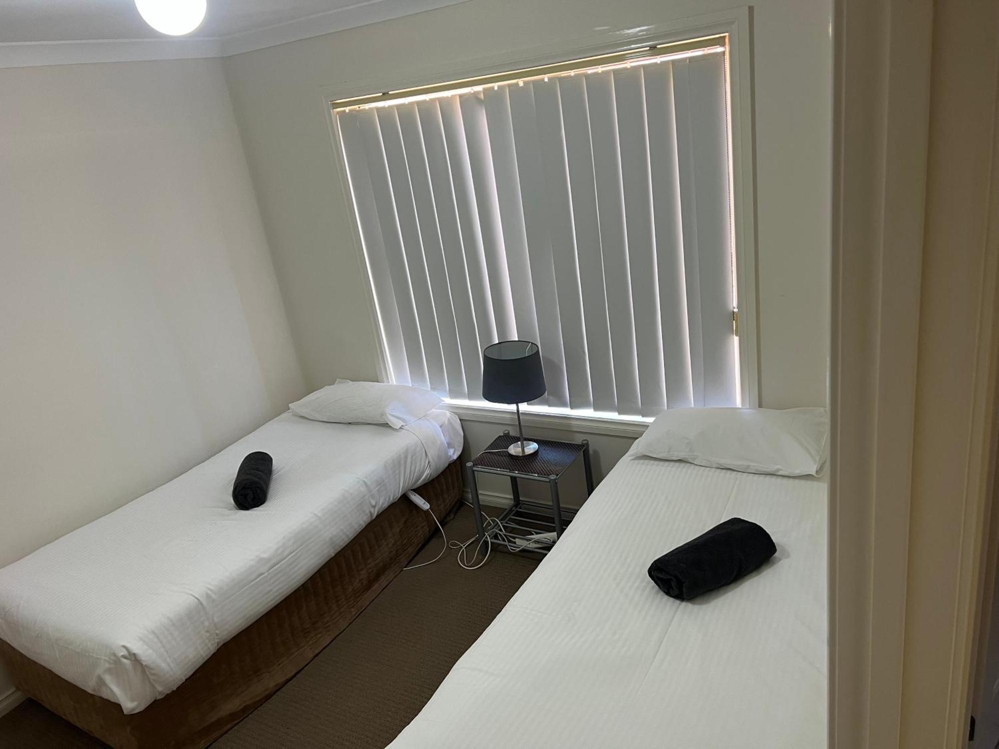 Melton Motor Inn And Apartments מראה חיצוני תמונה
