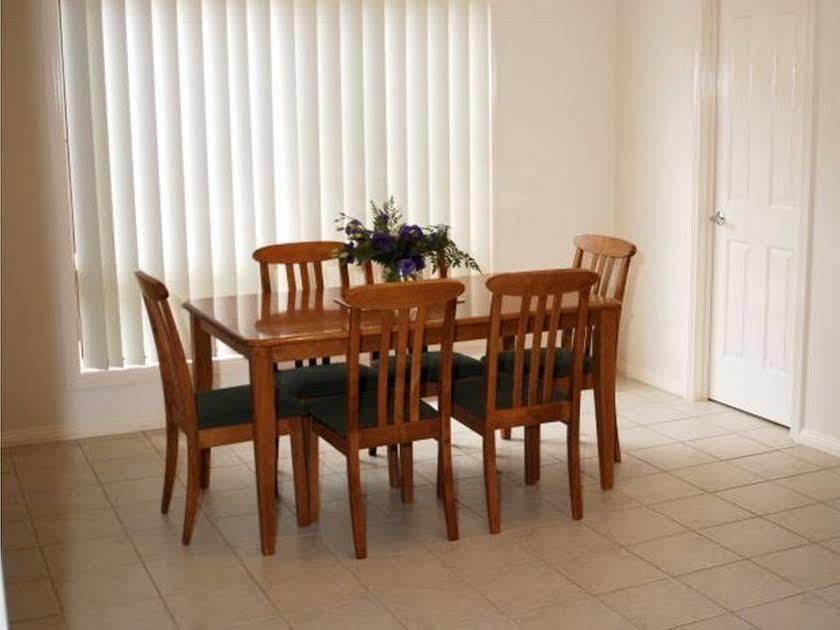 Melton Motor Inn And Apartments מראה חיצוני תמונה