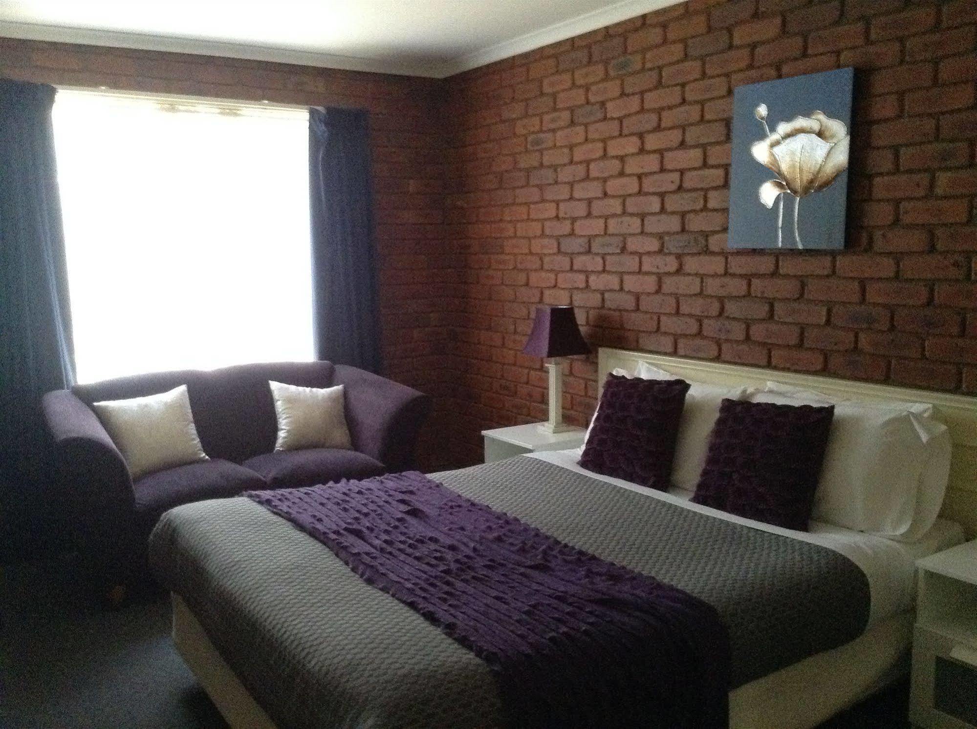 Melton Motor Inn And Apartments מראה חיצוני תמונה