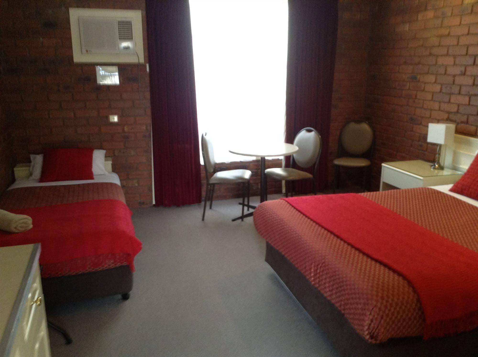 Melton Motor Inn And Apartments מראה חיצוני תמונה