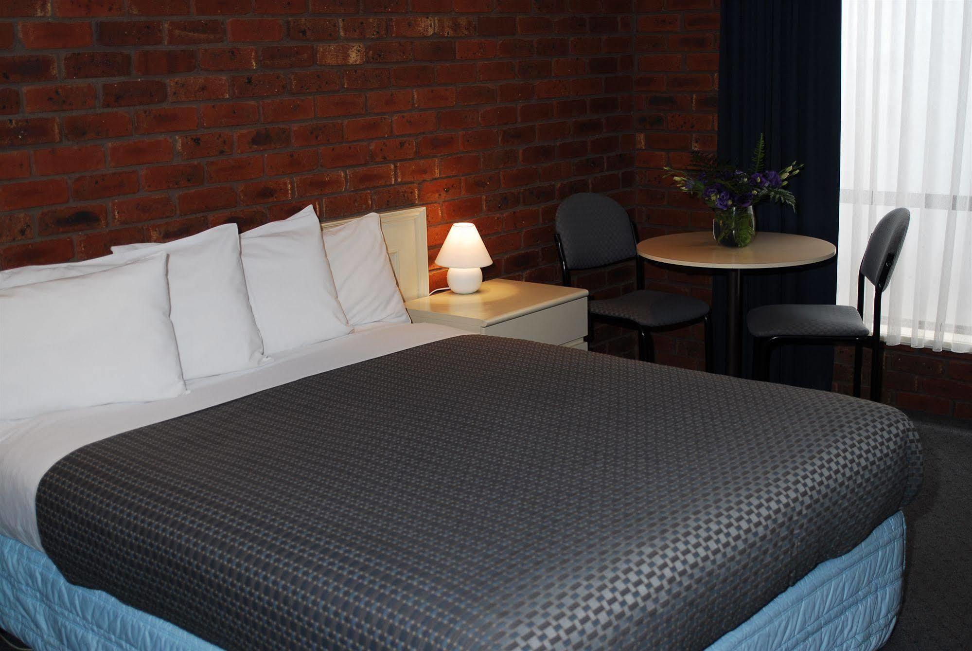 Melton Motor Inn And Apartments מראה חיצוני תמונה