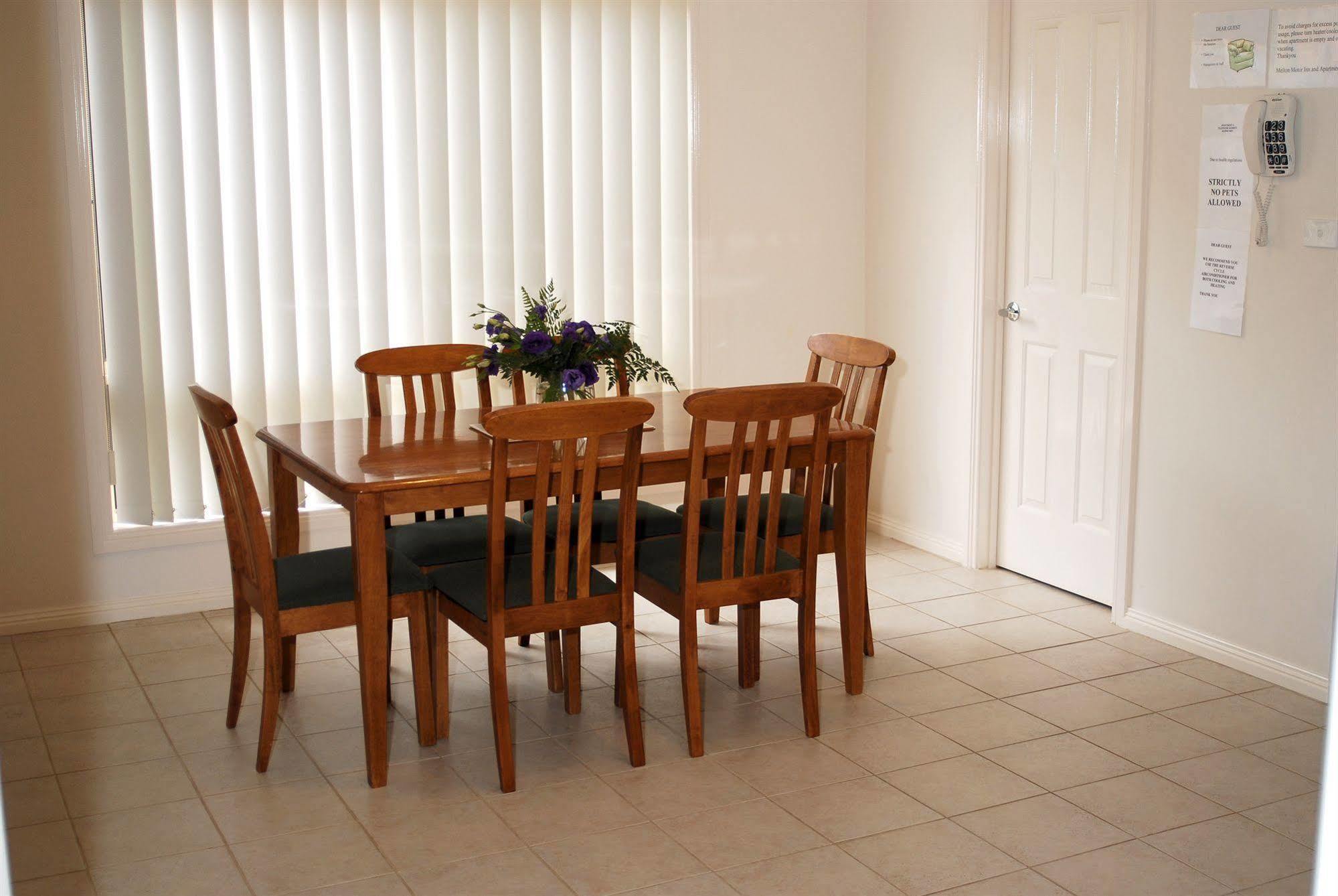 Melton Motor Inn And Apartments מראה חיצוני תמונה