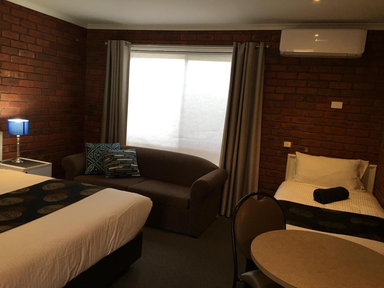Melton Motor Inn And Apartments מראה חיצוני תמונה