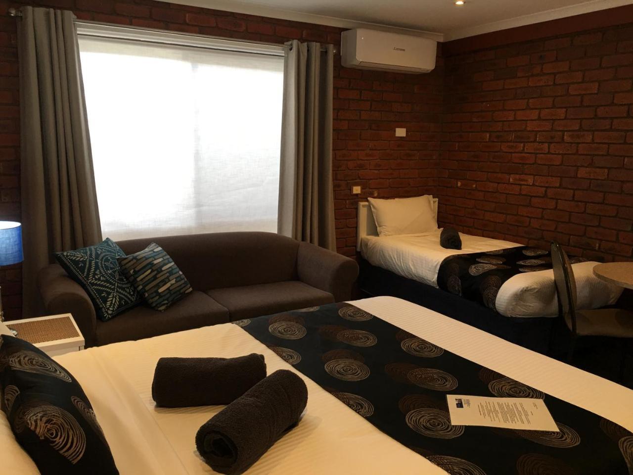 Melton Motor Inn And Apartments מראה חיצוני תמונה